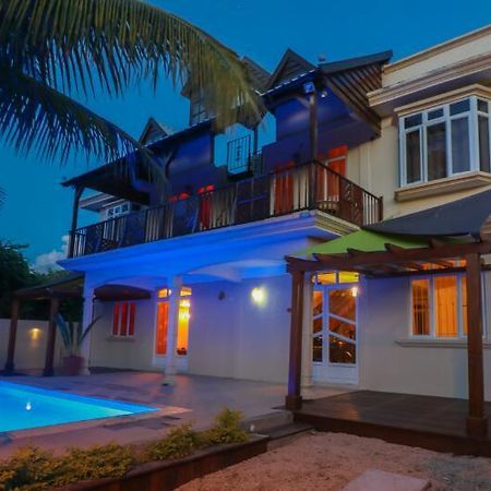 Isola Bella Luxury Villa ラ・ガウレット エクステリア 写真